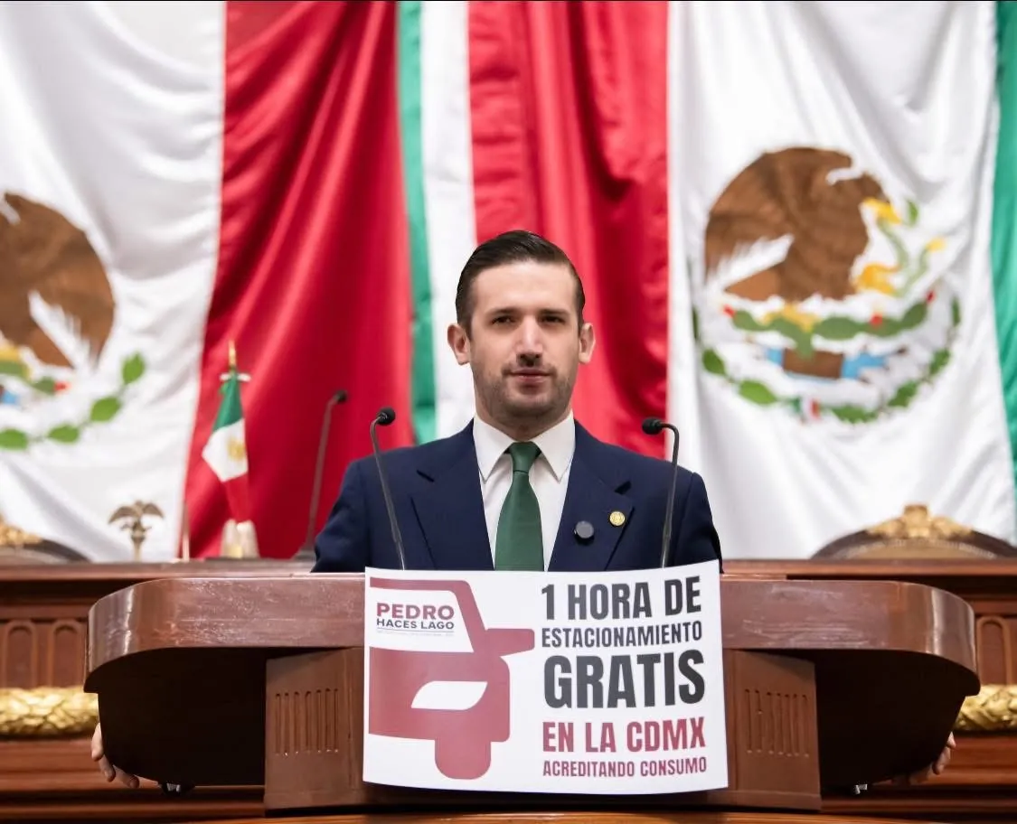 Pedro Haces Lago presenta la iniciativa de 1 hora de estacionamiento gratis