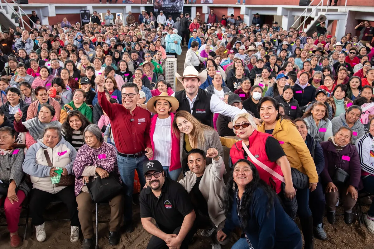 Encuentro con mujeres tlalpenses del programa de huevo